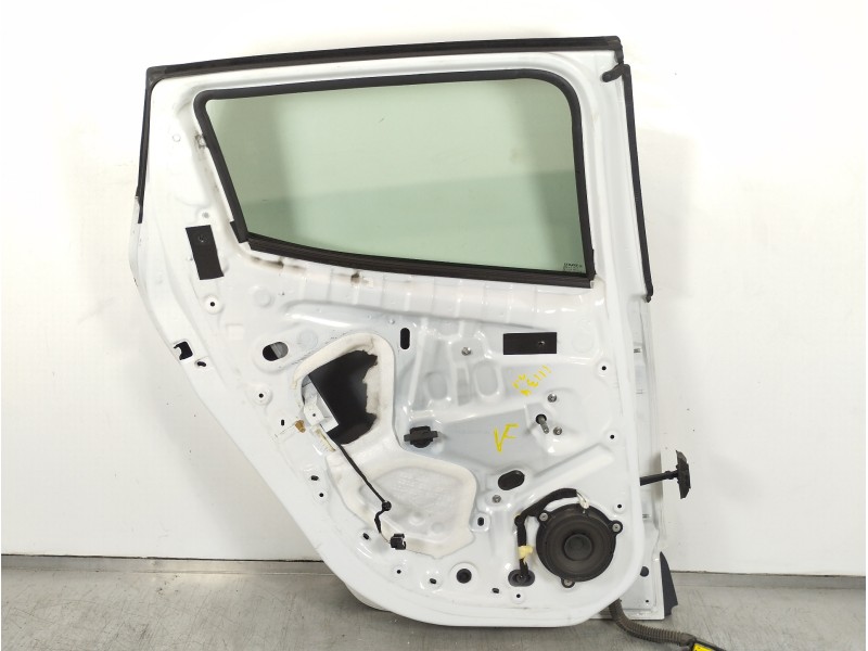 Recambio de puerta trasera izquierda para renault clio iv business referencia OEM IAM 821130034R  