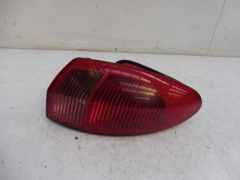Recambio de piloto trasero derecho para alfa romeo 147 (190) 1.9 jtd 120 collezione referencia OEM IAM 46556347  