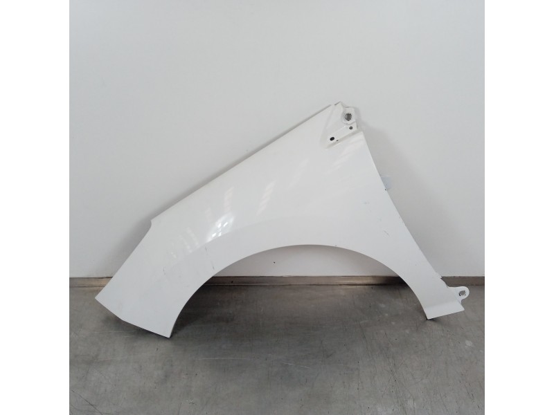 Recambio de aleta delantera izquierda para peugeot 308 sw active referencia OEM IAM 9656788580  