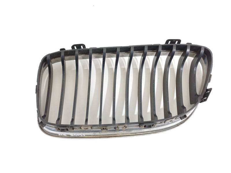 Recambio de rejilla delantera para bmw serie 3 berlina (e90) 320i referencia OEM IAM 51137201968  224059