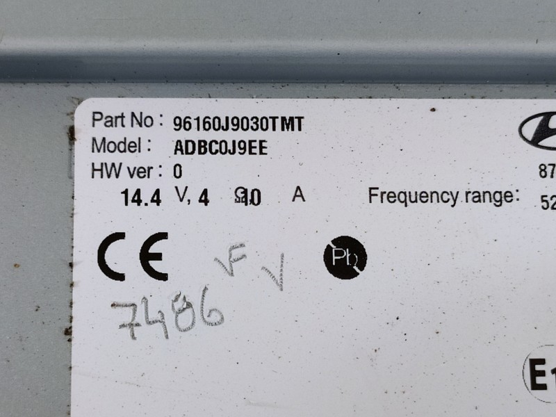 Recambio de pantalla multifuncion para hyundai kona essence 2wd referencia OEM IAM 96160J9030TMT ADBCOJ9EE 