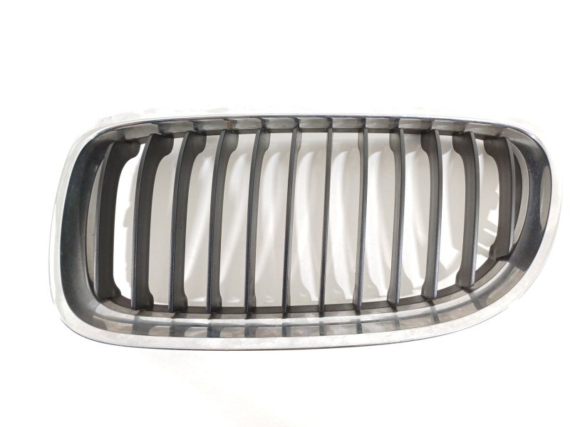 Recambio de rejilla delantera para bmw serie 3 berlina (e90) 320i referencia OEM IAM 51137201967  224059