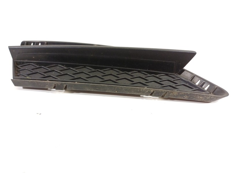 Recambio de rejilla paragolpes derecha para bmw serie 3 berlina (e90) 320i referencia OEM IAM 51117138418  