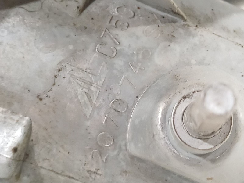 Recambio de faro antiniebla izquierdo para lancia ypsilon (101) 1.3 16v multijet argento referencia OEM IAM 42070748  