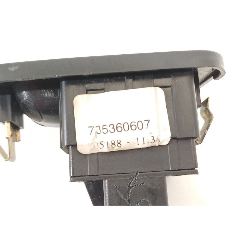 Recambio de mando elevalunas delantero derecho para lancia ypsilon (101) 1.3 16v multijet argento referencia OEM IAM 735360607  