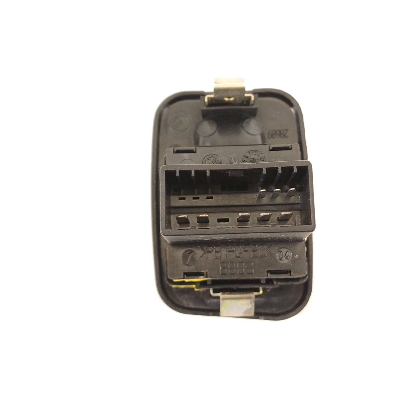 Recambio de mando elevalunas delantero derecho para lancia ypsilon (101) 1.3 16v multijet argento referencia OEM IAM 735360607  