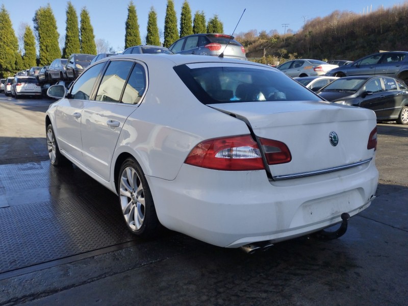 skoda superb (3u4) del año 2008