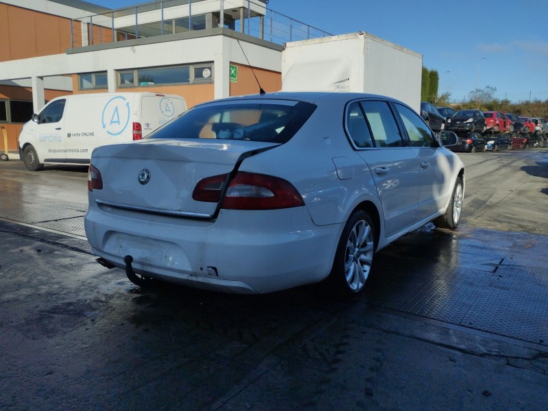 skoda superb (3u4) del año 2008