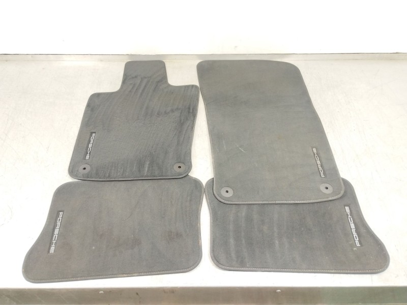 Recambio de juego de alfombrillas para porsche panamera diesel referencia OEM IAM   
