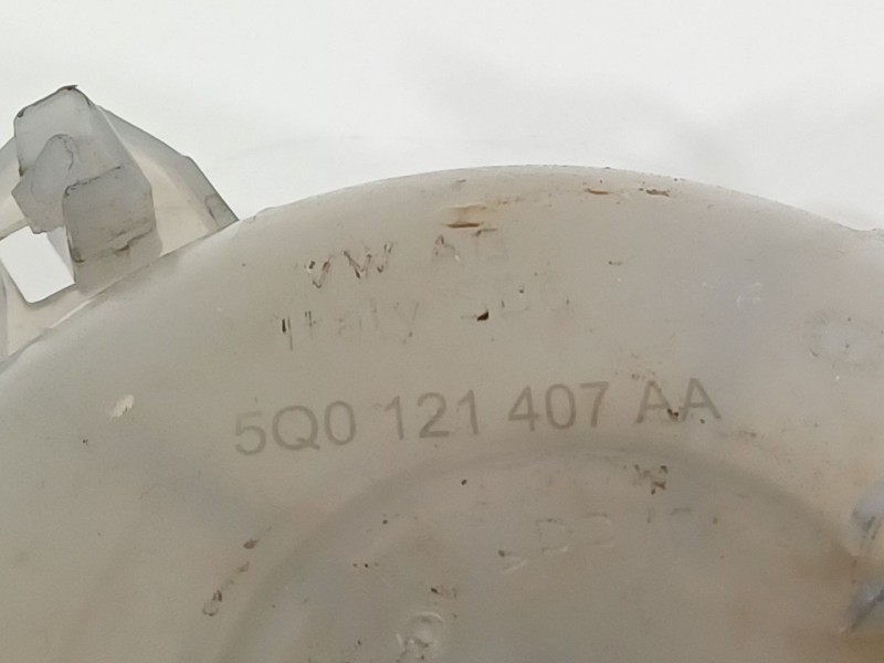Recambio de deposito expansion para skoda octavia lim. (5e3) l&k referencia OEM IAM 5Q0121407AA  