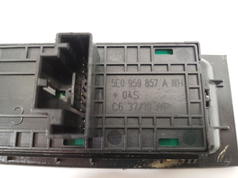 Recambio de mando elevalunas delantero izquierdo para skoda octavia lim. (5e3) l&k referencia OEM IAM 5E0959857A  