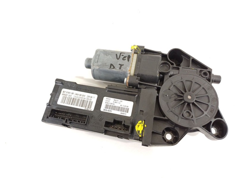 Recambio de motor elevalunas delantero izquierdo para renault megane iii berlina 5 p dynamique referencia OEM IAM 807315510R  