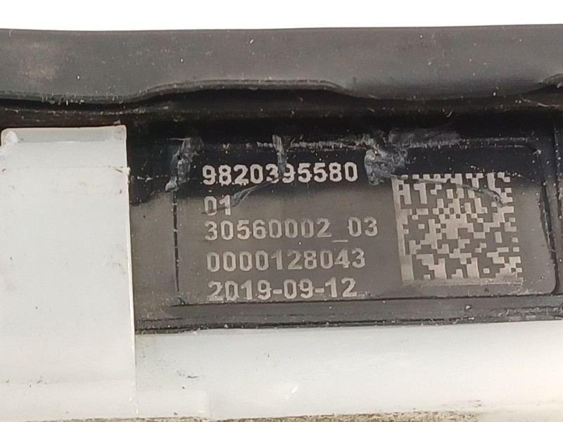 Recambio de maneta exterior porton para peugeot 208 2020 referencia OEM IAM 9820395580  