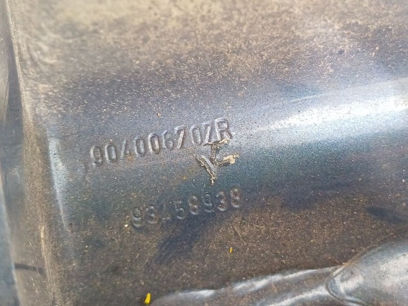 Recambio de bisagra puerta para opel vivaro b kasten/combi combi l1 2.7t referencia OEM IAM 93458938  904006707R