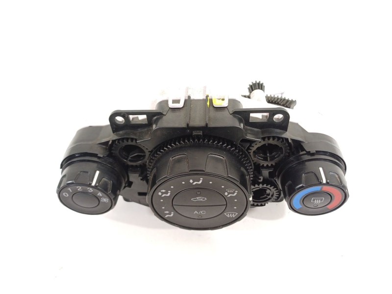 Recambio de mando climatizador para ford fiesta (cb1) ambiente referencia OEM IAM 8A6119980AE  