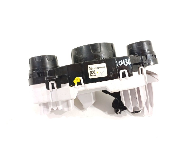 Recambio de mando climatizador para ford fiesta (cb1) ambiente referencia OEM IAM 8A6119980AE  