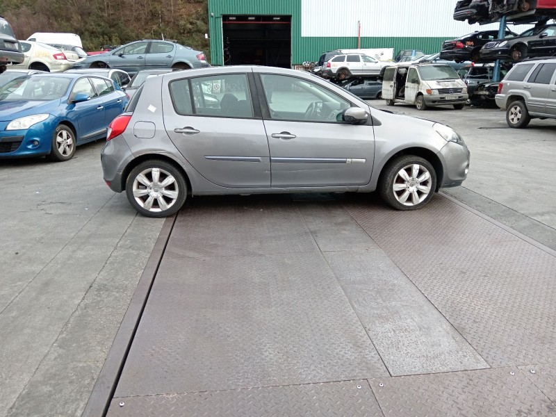 renault clio iii del año 2009