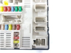 Recambio de caja reles / fusibles para renault megane iii hatchback (bz0/1_, b3_) 1.5 dci (bz09, bz0d, bz1w, bz29, bz14) referen 2