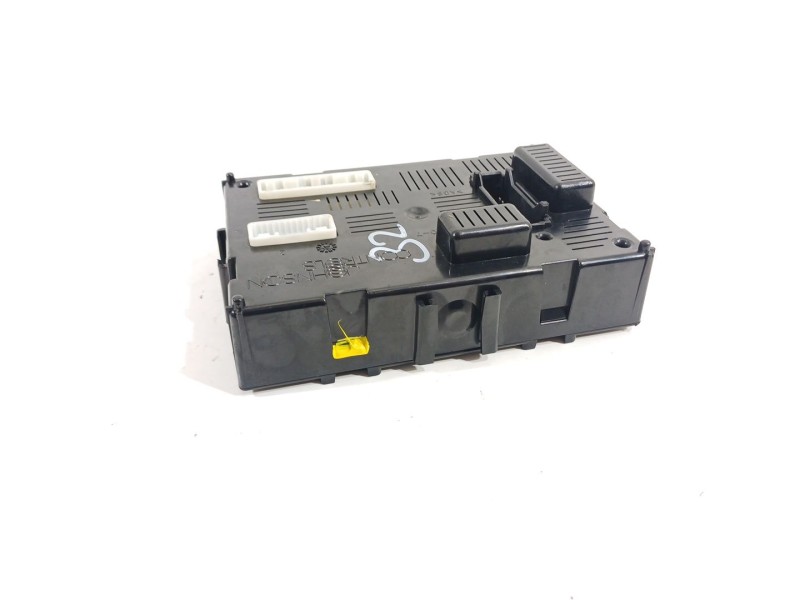 Recambio de modulo electronico para renault clio iii confort dynamique referencia OEM IAM 8200343732 21677738 BCML2R