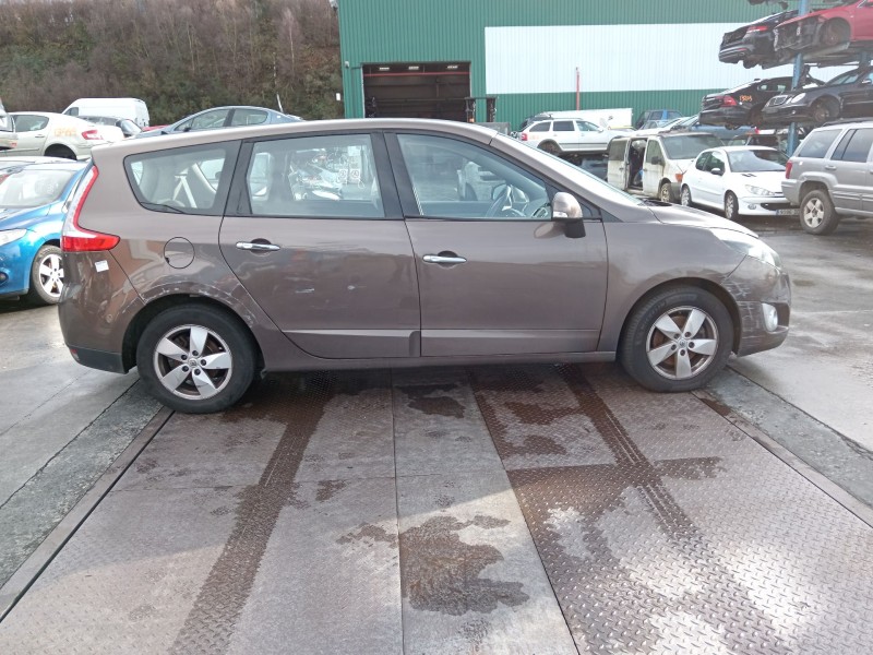 renault scenic iii del año 2010