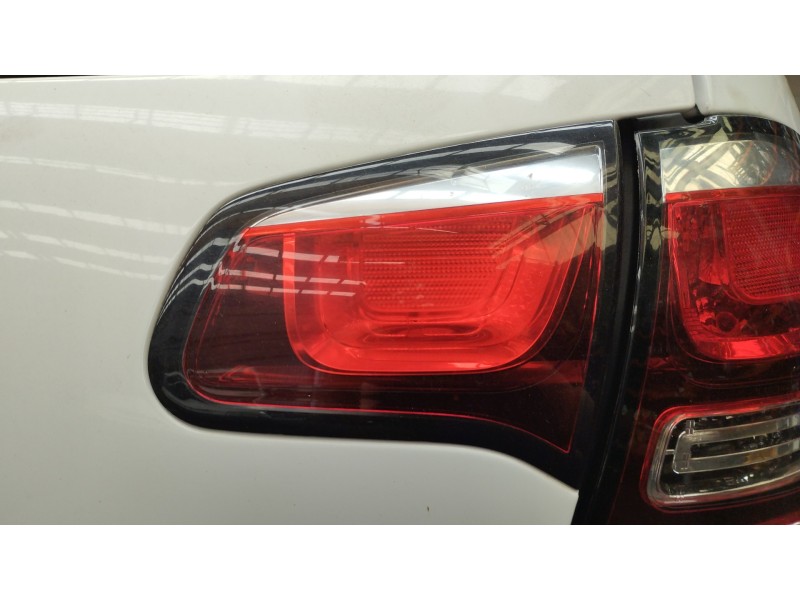 Recambio de piloto trasero derecho en porton para citroën c3 attraction referencia OEM IAM 9803934280  