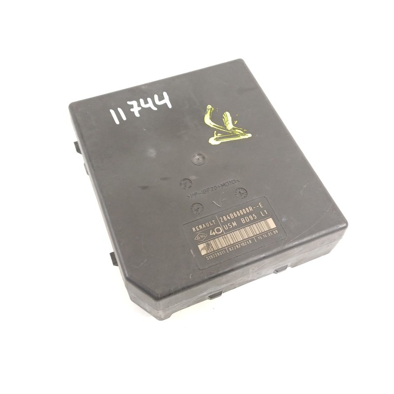 Recambio de caja reles / fusibles para renault megane iii sport tourer dynamique referencia OEM IAM 284B60008R 519339311 USMBD95