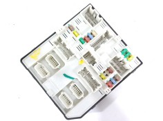 Recambio de caja reles / fusibles para renault laguna iii dynamique tomtom referencia OEM IAM 284B65636R 525202F02 USM2010 2