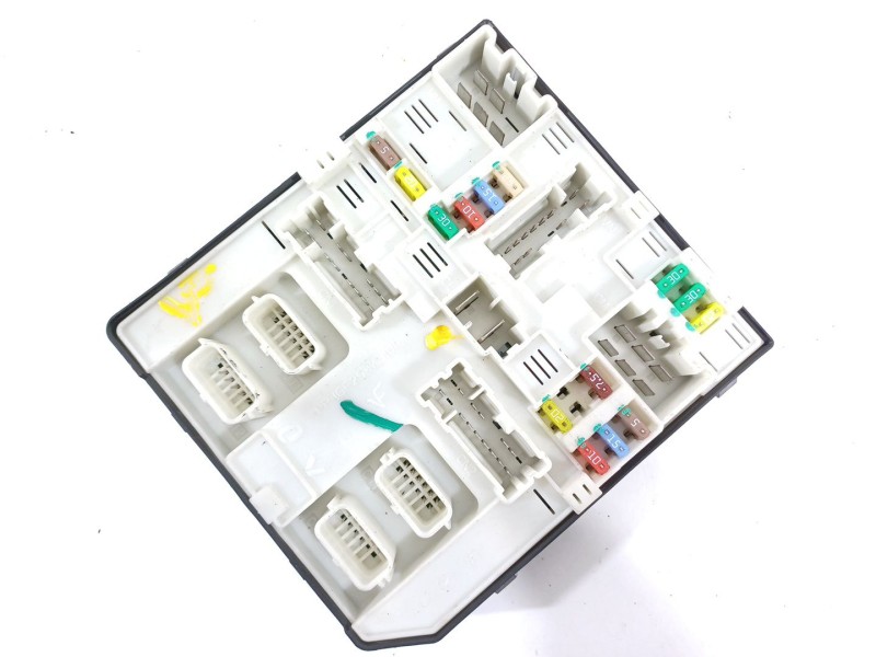 Recambio de caja reles / fusibles para renault laguna iii dynamique tomtom referencia OEM IAM 284B65636R 525202F02 USM2010