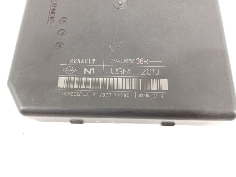 Recambio de caja reles / fusibles para renault laguna iii dynamique tomtom referencia OEM IAM 284B65636R 525202F02 USM2010
