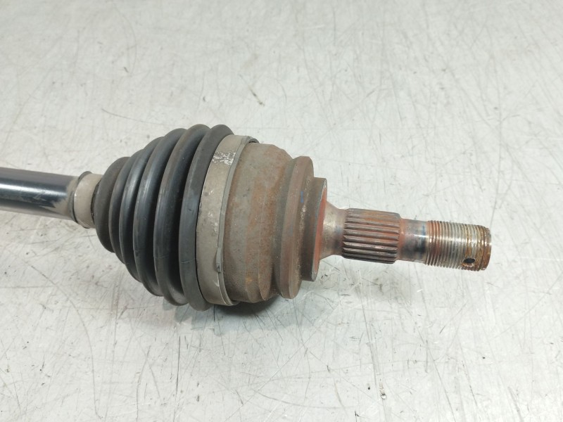 Recambio de transmision delantera derecha para peugeot 208 2020 referencia OEM IAM 9825390980  