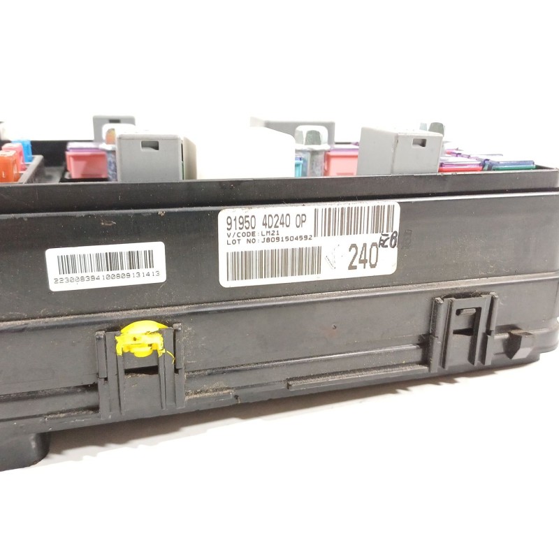 Recambio de caja reles / fusibles para kia carnival / grand carnival iii (vq) 2.2 crdi referencia OEM IAM 919504D240OP  