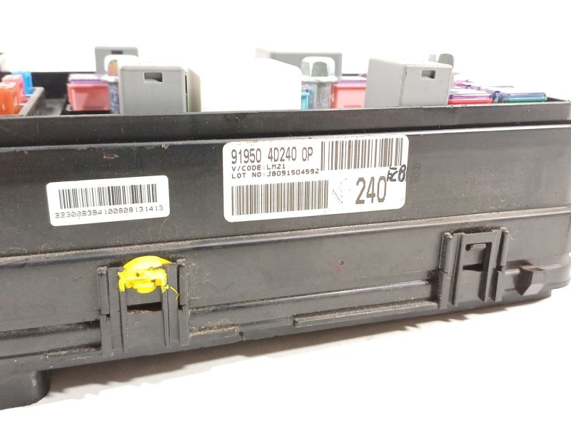 Recambio de caja reles / fusibles para kia carnival / grand carnival iii (vq) 2.2 crdi referencia OEM IAM 919504D240OP  