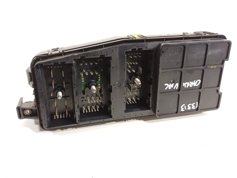 Recambio de caja reles / fusibles para kia carnival / grand carnival iii (vq) 2.2 crdi referencia OEM IAM 919504D240OP  