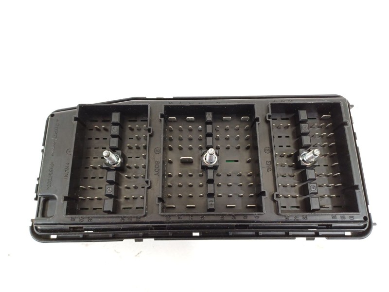 Recambio de caja reles / fusibles para chevrolet captiva van (c100) vcdi a las 4 ruedas referencia OEM IAM 07212D   Recambio de caja reles / fusibles para chevrolet captiva van (c100) vcdi a las 4 ruedas referencia OEM IAM 07212D