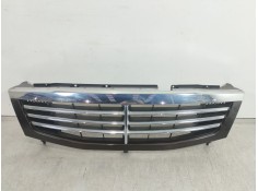 Recambio de rejilla delantera para ssangyong rexton 2.9 td gls referencia OEM IAM 7946308000  7946008000