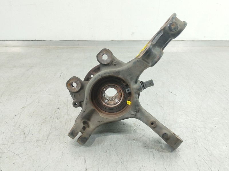 Recambio de mangueta delantera derecha para peugeot 208 2020 referencia OEM IAM   