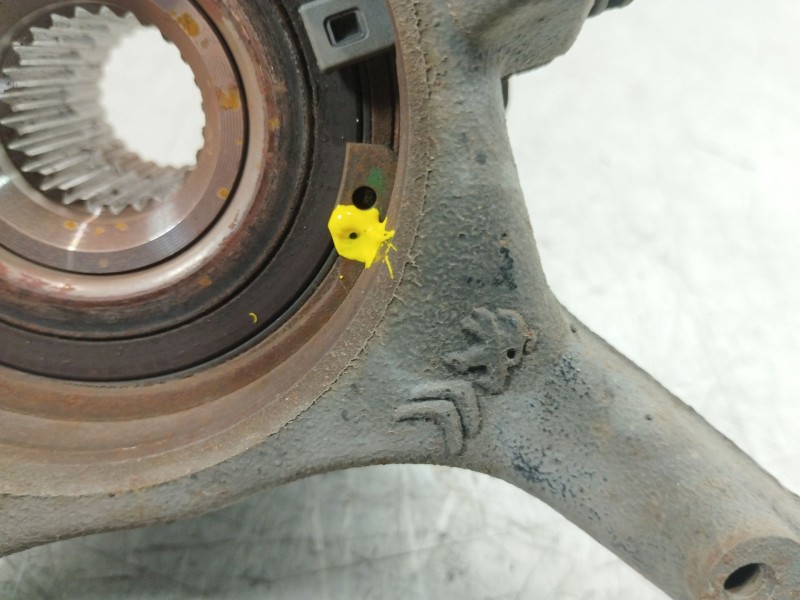 Recambio de mangueta delantera derecha para peugeot 208 2020 referencia OEM IAM   