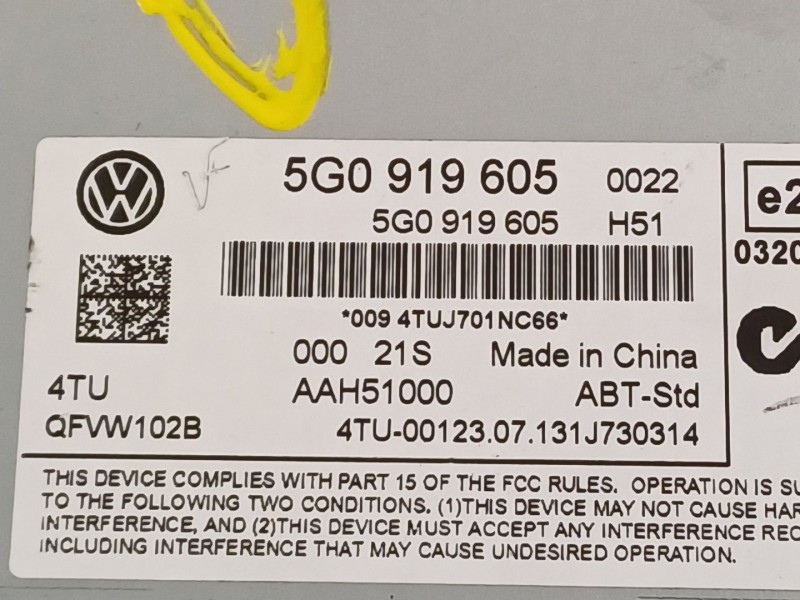 Recambio de pantalla multifuncion para volkswagen golf vii lim. advance bluemotion referencia OEM IAM 5G0919605  