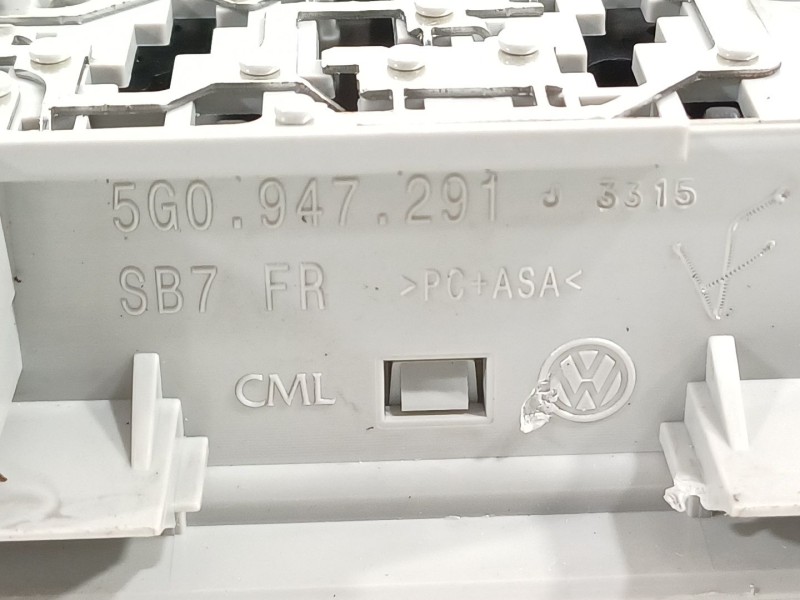 Recambio de luz interior para volkswagen golf vii lim. advance bluemotion referencia OEM IAM 5G0947291  