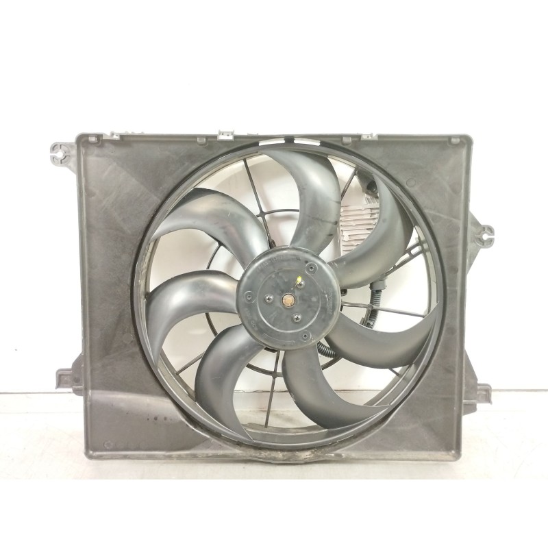 Recambio de electroventilador para kia stonic (ybcuv) platinum edition referencia OEM IAM 25380h8200  