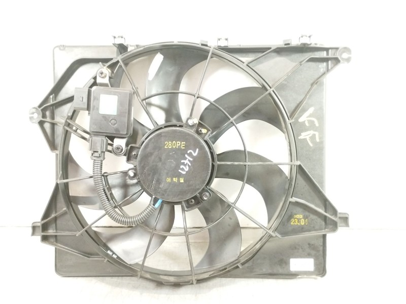 Recambio de electroventilador para kia stonic (ybcuv) platinum edition referencia OEM IAM 25380h8200  