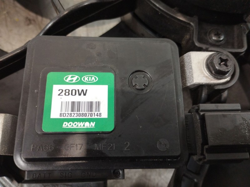 Recambio de electroventilador para kia stonic (ybcuv) platinum edition referencia OEM IAM 25380h8200  