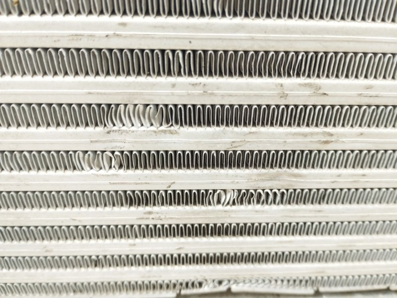 Recambio de intercooler para kia stonic (ybcuv) platinum edition referencia OEM IAM 2827007300  