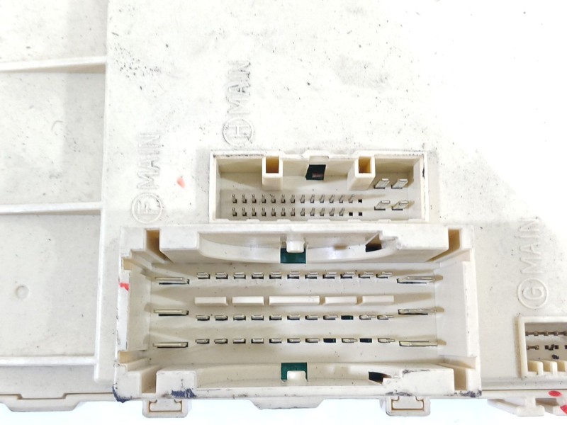 Recambio de caja reles / fusibles para hyundai i30 (gd) 1.4 cat referencia OEM IAM 91950A6021  