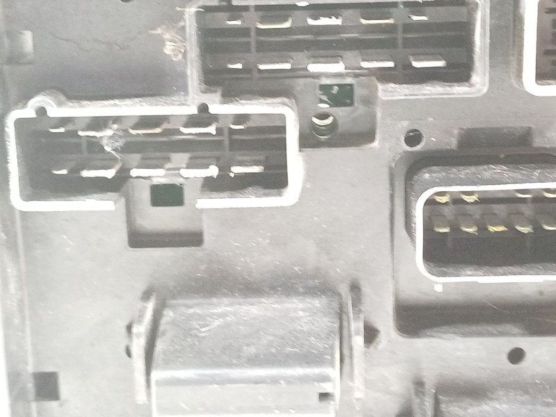 Recambio de caja reles / fusibles para chrysler voyager iv (rg, rs) 2.5 crd referencia OEM IAM 05144580AC  05144508AC