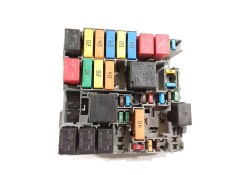 Recambio de caja reles / fusibles para opel combo e tour / life (k9) 1.2 referencia OEM IAM 52028777  
