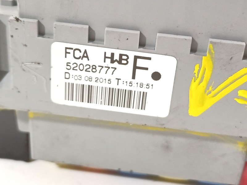 Recambio de caja reles / fusibles para opel combo e tour / life (k9) 1.2 referencia OEM IAM 52028777  