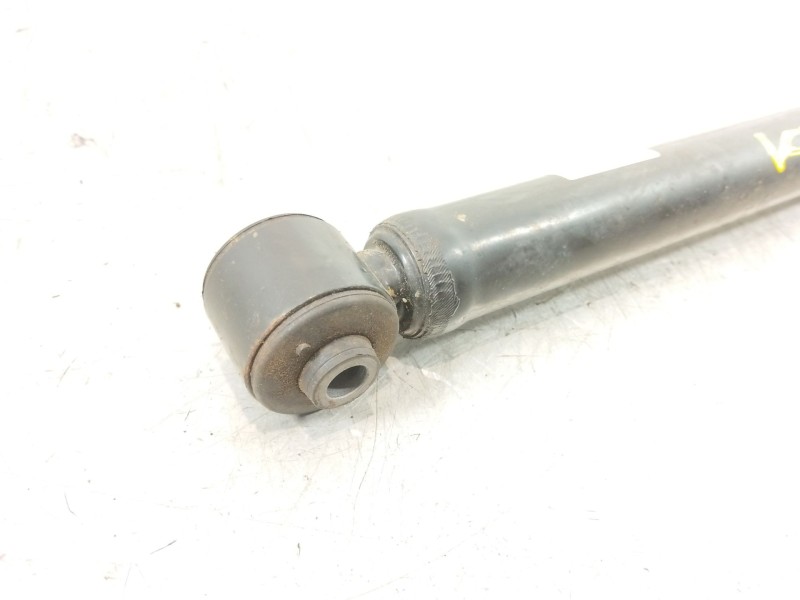 Recambio de amortiguador trasero derecho para kia stonic (ybcuv) platinum edition referencia OEM IAM 55300H8750  