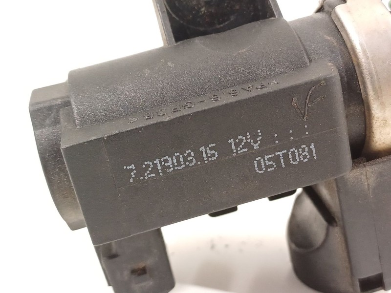 Recambio de valvula aire adicional para kia carnival ii 2.9 cdri ex referencia OEM IAM 72190315  