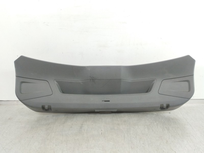 Recambio de guarnecido porton trasero para seat leon (5f1) cupra 280 referencia OEM IAM 5F4867601  